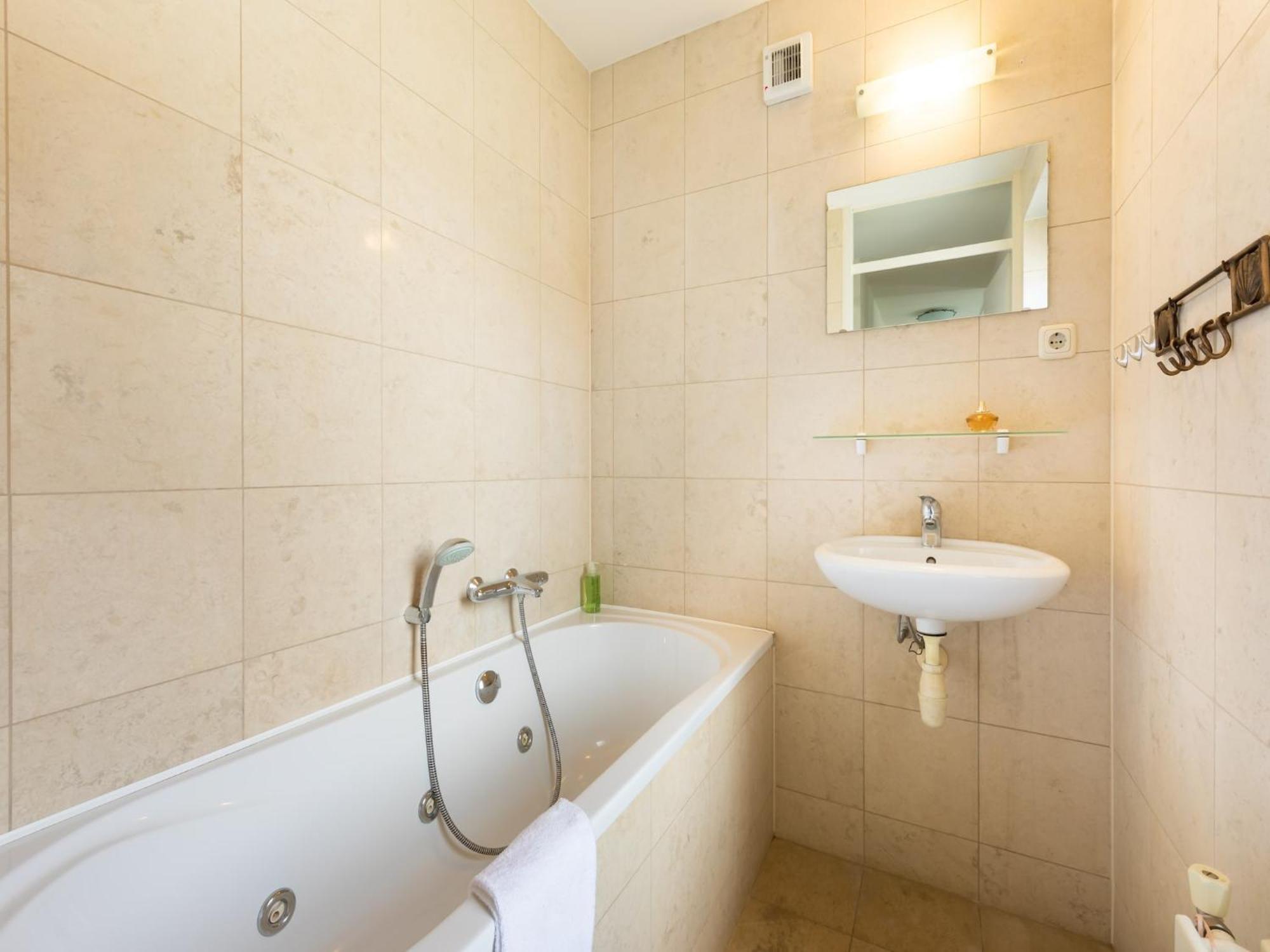 Detached Villa With Dishwasher, 1 Km From The Beach كامبيرلاند المظهر الخارجي الصورة